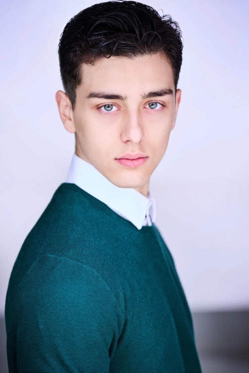 Luigi Zeno premiato al Circolo Ufficiali delle Forze Armate d’Italia, ecco perché in redazione lo chiamiamo il miglior giovane attore in Italia